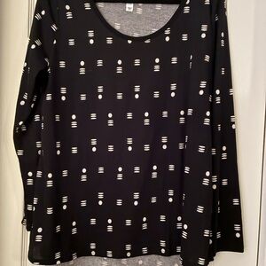 LuLaRoe Black and White Lynnae Size XL NWT